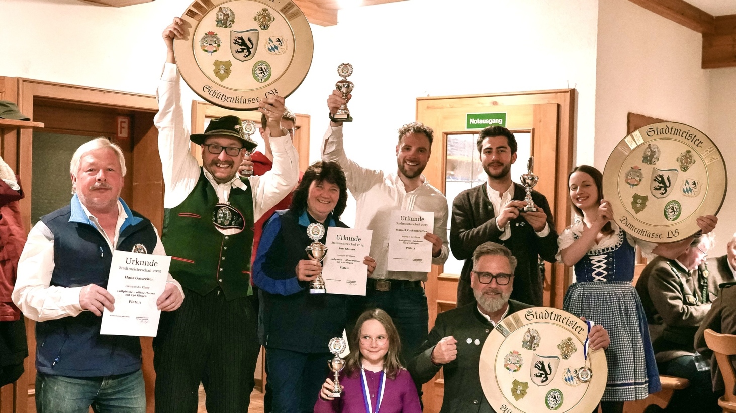 Susi Steiner Stadtmeisterin Damenklasse Luftpistole 2024 - Foto: Konrad Selb